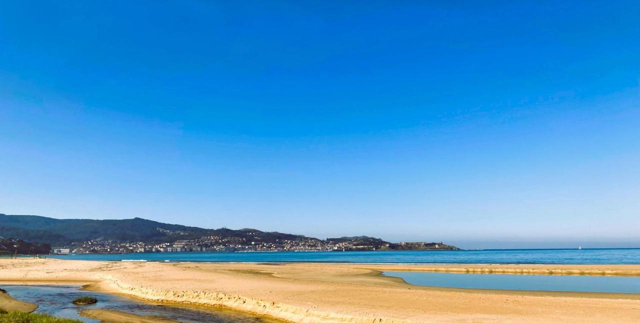A Meiga Das Areas-Playa America! Nigrán Екстериор снимка